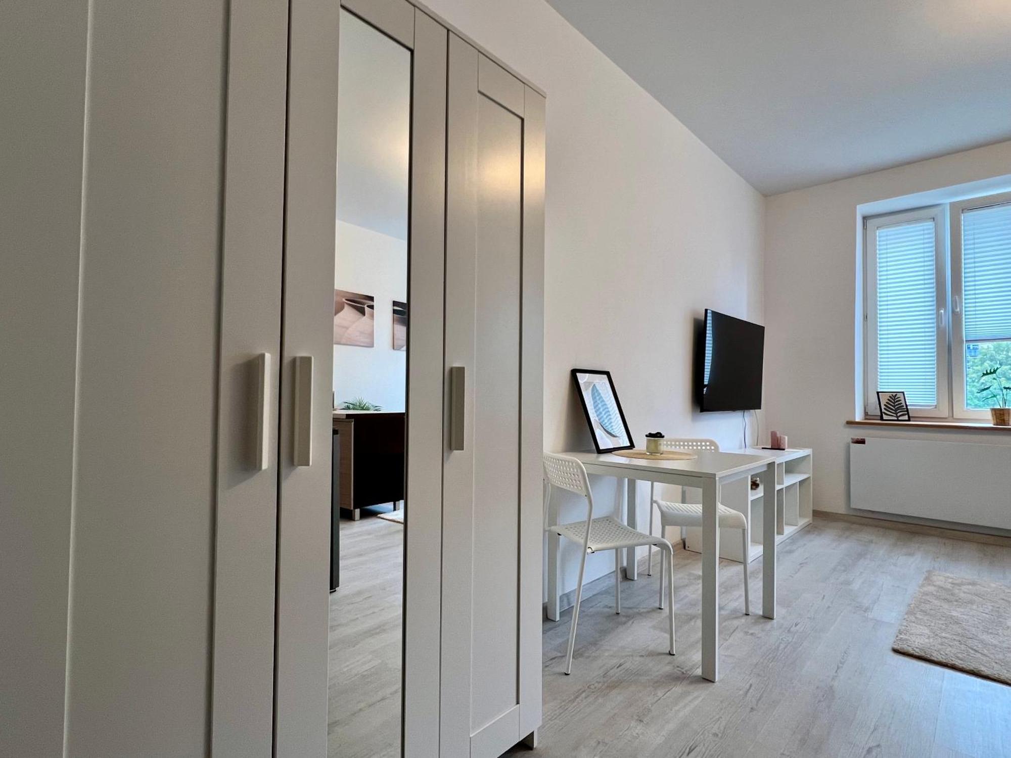 Przytulna Kawalerka Rzg 5 Apartament *